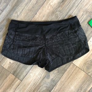 Lulu Lemon Speed Short size 10